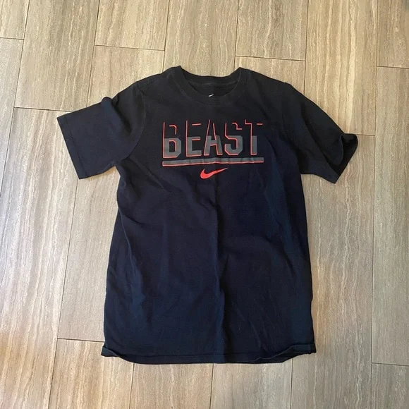 Boy's Youth Size Large Black Red Beast Nike Dri-Fit T Shirt Tee Top - Picture 1 of 3